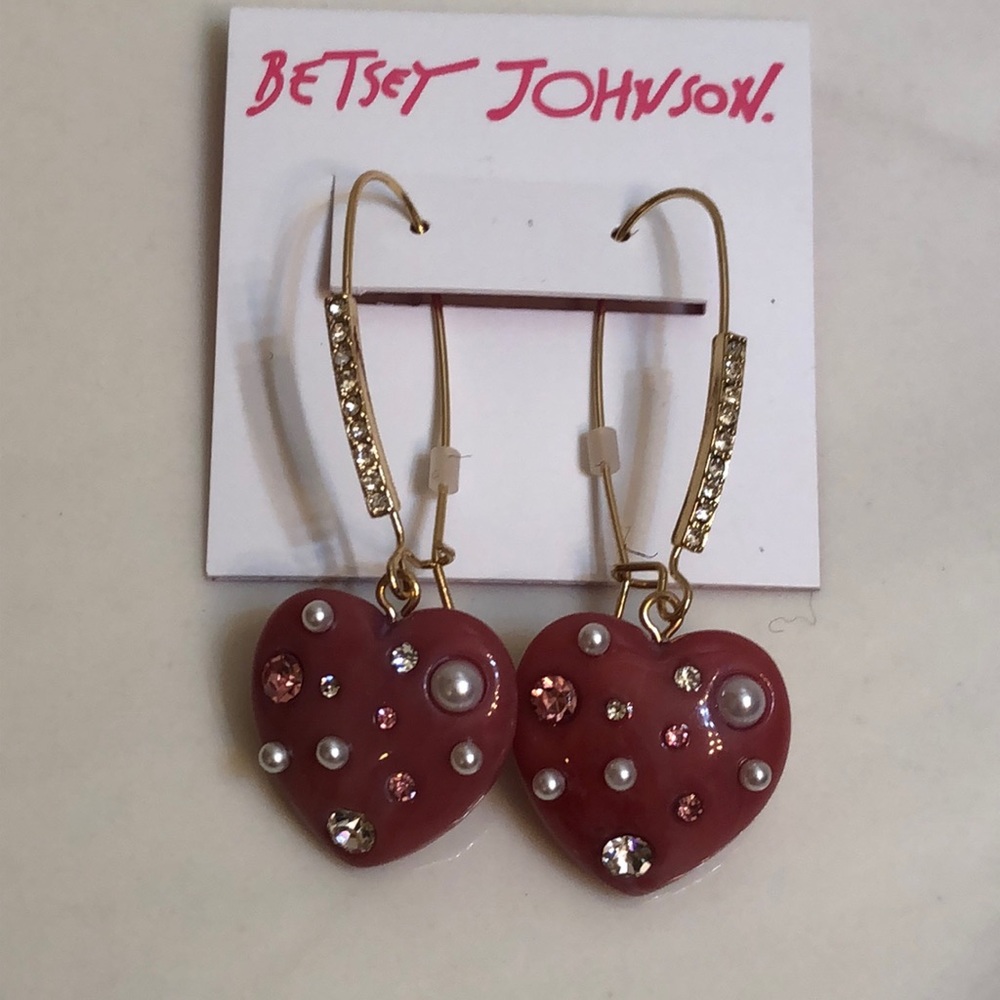 Betsey Johnson Gold Tone Pink Resin Heart Drop Earrings Crystal & Faux Pearl NWT